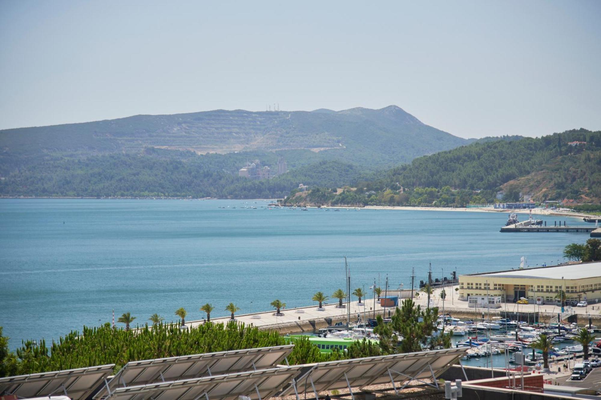 Sunset Bay View, Renovated Apt, By Timecooler Setúbal Eksteriør bilde