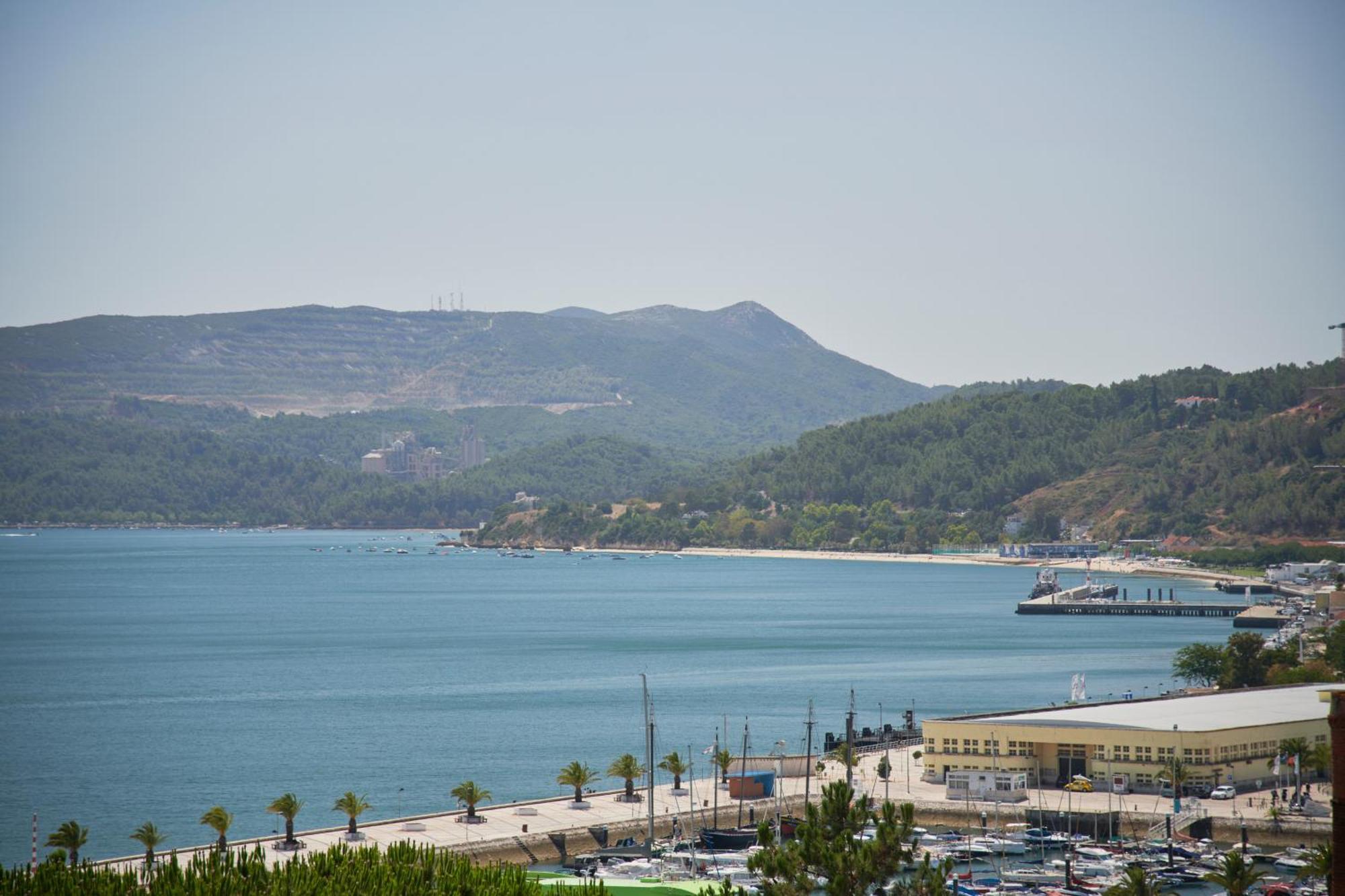 Sunset Bay View, Renovated Apt, By Timecooler Setúbal Eksteriør bilde