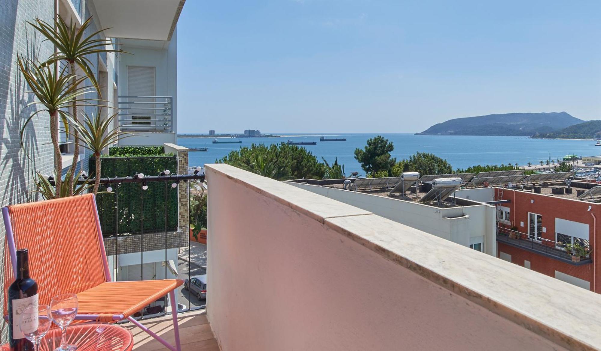 Sunset Bay View, Renovated Apt, By Timecooler Setúbal Eksteriør bilde