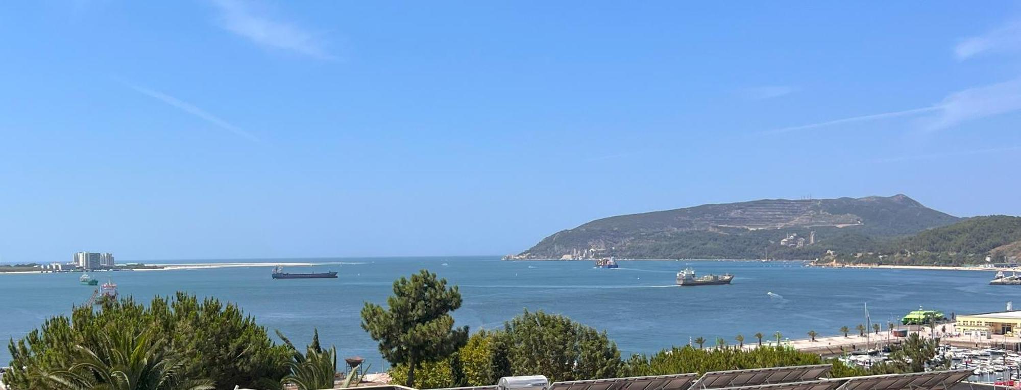 Sunset Bay View, Renovated Apt, By Timecooler Setúbal Eksteriør bilde